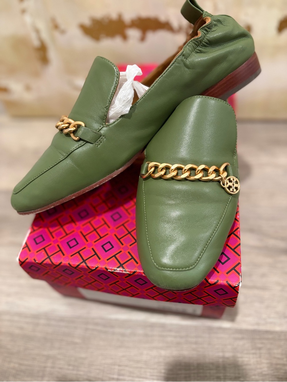 Tory Burch Olive Green Chain-Trim Loafers - Picture 7 of 8